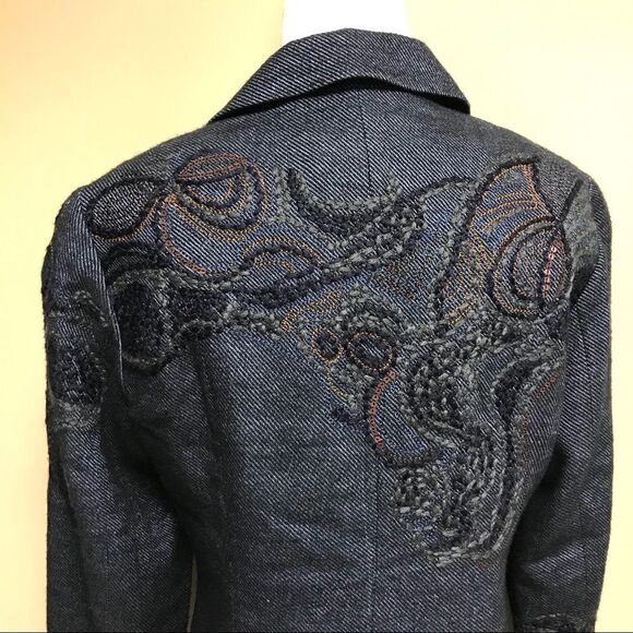 👠Coldwater Creek embroidered navy jacket.   Size 4 - Picture 5 of 8